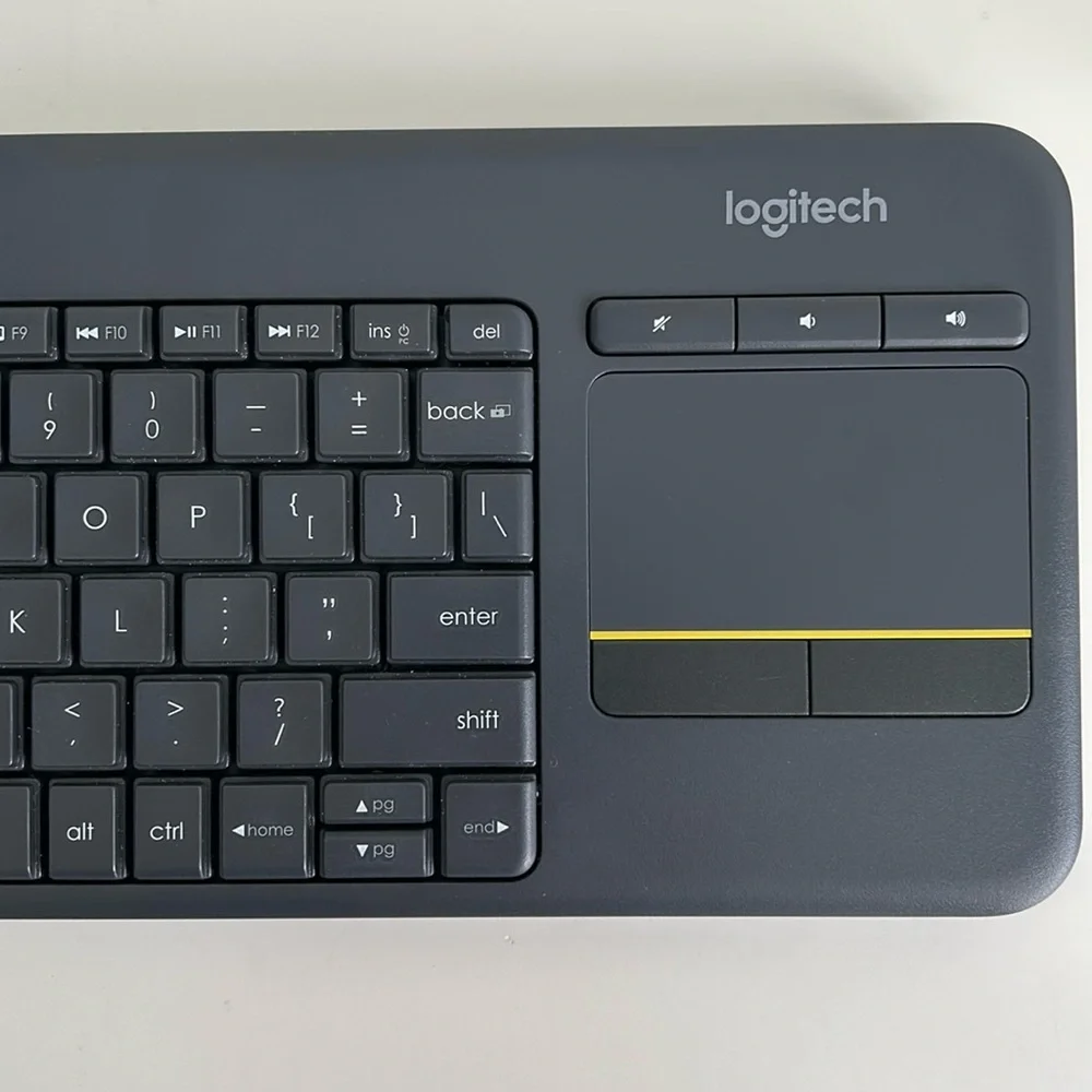 Logitech M510 Wireless Ergonomic Mouse + K400 Plus Wireless Keyboard Black